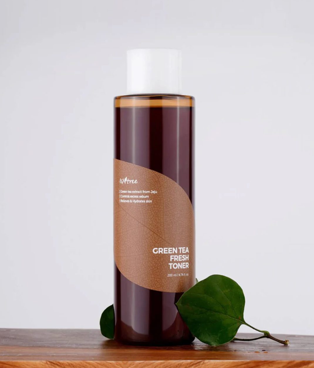 Isntree Green Tea Fresh Toner bottle with green leaves